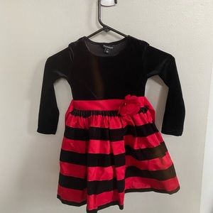 2/$10 Size 4 George Black and Red Dress
